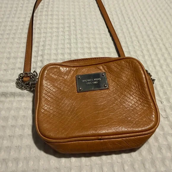 Michael Kors brown leather mini camera crossbody bag - Picture 9 of 11